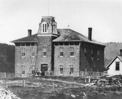 Hopital Sanita en construction.jpg
