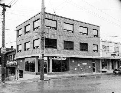 Edifice Lévite Daigle Edif. Bélanger.jpg