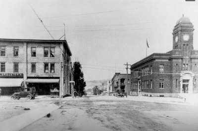 Eatons Groceries Edmundston.jpg