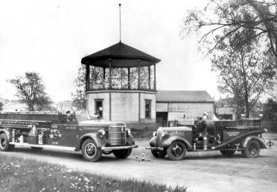Camion Pompiers 1943.jpg