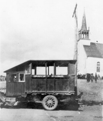 Autobus Edston-St-Léonard 1920.jpg