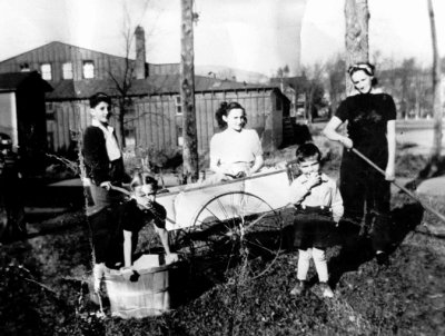 Arena Edstn rue rice 1945.jpg
