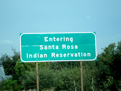  INDIAN RESERVATION SIGN . NEAR LAKE HEMET . CALIFORNIA . 23 / 7 / 2009 