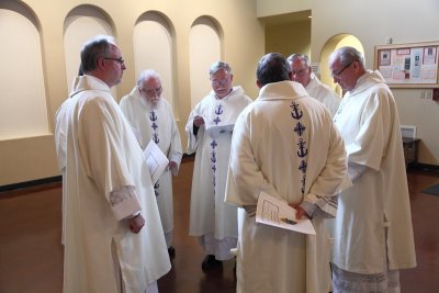 FrBrosamer_Ordination_OLG_-7Jun2013_0002 [800x533].JPG