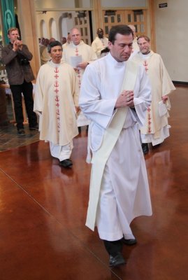 FrBrosamer_Ordination_OLG_-7Jun2013_0012 [403x600].JPG