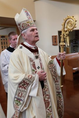 FrBrosamer_Ordination_OLG_-7Jun2013_0018 [403x600].JPG