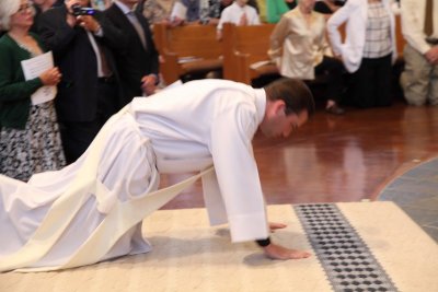 FrBrosamer_Ordination_OLG_-7Jun2013_0061 [800x533].JPG