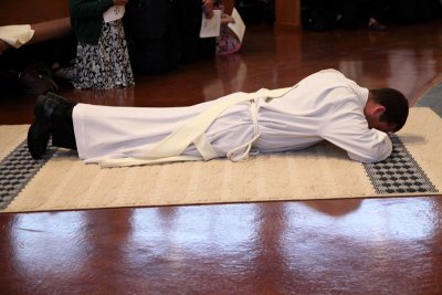 FrBrosamer_Ordination_OLG_-7Jun2013_0062 [800x533].JPG