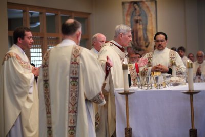 FrBrosamer_Ordination_OLG_-7Jun2013_0116 [800x533].JPG