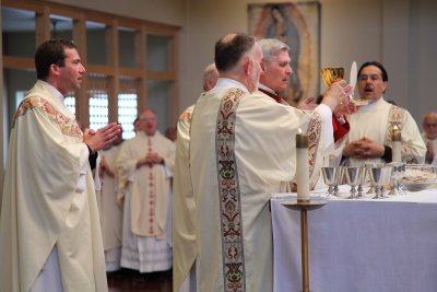 FrBrosamer_Ordination_OLG_-7Jun2013_0121 [800x533].JPG
