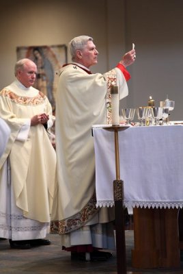 FrBrosamer_Ordination_OLG_-7Jun2013_0127 [402x600].JPG