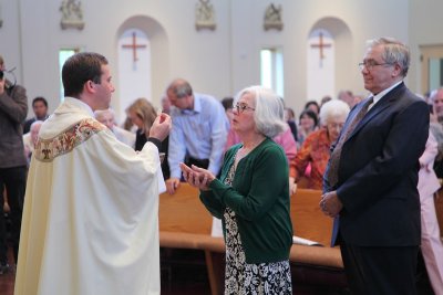FrBrosamer_Ordination_OLG_-7Jun2013_0130 [800x533].JPG