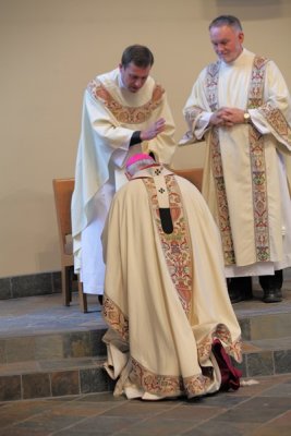 FrBrosamer_Ordination_OLG_-7Jun2013_0149 [400x600].JPG