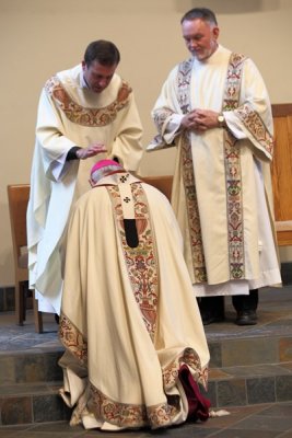 FrBrosamer_Ordination_OLG_-7Jun2013_0150 [401x600].JPG