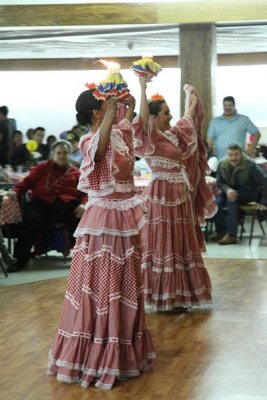 OLG_MulticulturalDinner_02Nov2013_0057 [400x600].JPG