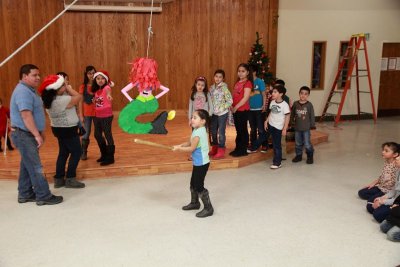 OLG_Christmas_PosadaVII_23Dec2013_0348 [800x533].JPG