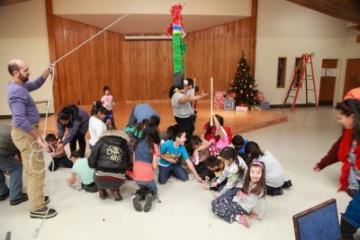 OLG_Christmas_PosadaVII_23Dec2013_0354 [800x533].JPG