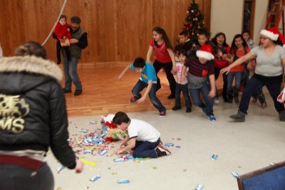 OLG_Christmas_PosadaVII_23Dec2013_0360 [800x533].JPG