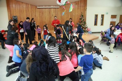 OLG_Christmas_PosadaVI_20Dec2013_0307 [800x533].JPG