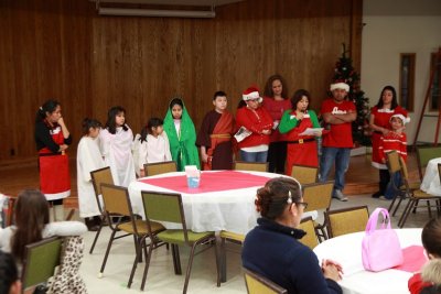 OLG_Christmas_PosadaVII_23Dec2013_0328 [800x533].JPG