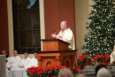 OLG_Midnight_Christmas_Mass_25Dec2013_0041 [800x533].JPG