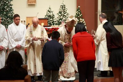 OLG_Midnight_Christmas_Mass_25Dec2013_0052 [800x533].JPG