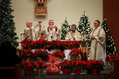 OLG_Midnight_Christmas_Mass_25Dec2013_0079 [800x533].JPG
