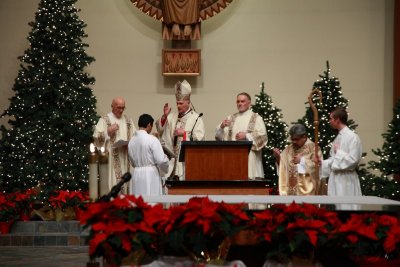 OLG_Midnight_Christmas_Mass_25Dec2013_0095 [800x533].JPG