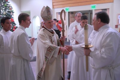 OLG_Midnight_Christmas_Mass_25Dec2013_0104 [800x533].JPG