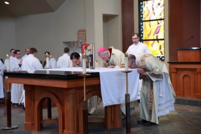 Chrism_Mass_OLG_08Apr2014_0015 [1024x683] (Copy).JPG