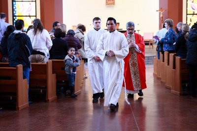 OLG_GoodFridayMass_18Apr2014_0322 [1024x684] [800x534].JPG
