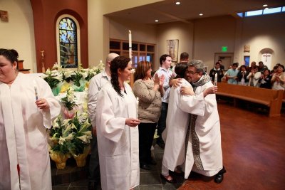 OLG_EasterVigil_19Apr2014_0444 [1024x683] [800x534].JPG