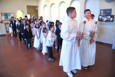 1stCommunion_0900Mass_04May2014_0011 [800x533].JPG