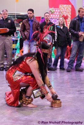ANC_PoliceNavid_20141129_0332 [402x600].JPG
