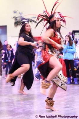 ANC_PoliceNavid_20141129_0347 [400x600].JPG