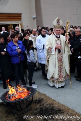 OLG_EasterVigil_04Apr2015_0357 [800x600 wmg12].JPG