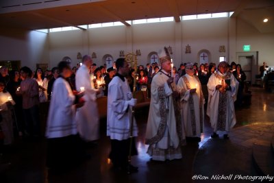 OLG_EasterVigil_04Apr2015_0379 [800x600 wmg12].JPG