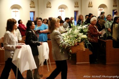 OLG_EasterVigil_04Apr2015_0427 [800x600 wmg12].JPG