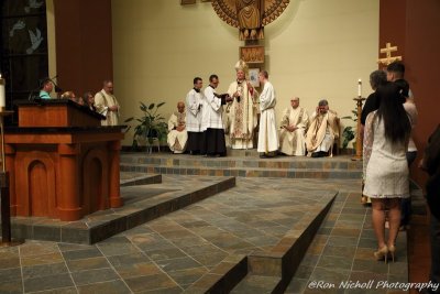 OLG_EasterVigil_04Apr2015_0537 [800x600 wmg12].JPG