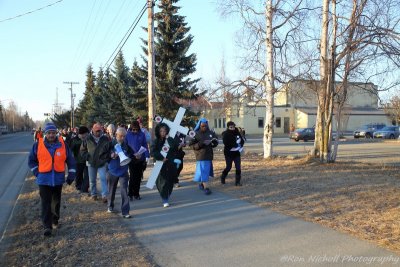 OLG_GoodFriday_FaithWalk_03Apr2015_0211 [800x600 wmg12].JPG