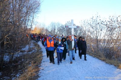 OLG_GoodFriday_FaithWalk_03Apr2015_0238 [800x600 wmg12].JPG