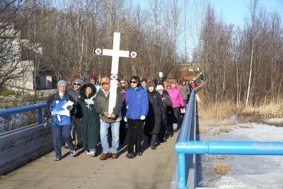 OLG_GoodFriday_FaithWalk_03Apr2015_0254 [800x600 wmg12].JPG