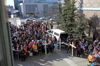 OLG_GoodFriday_FaithWalk_03Apr2015_0293 [800x600 wmg12].JPG