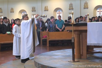 OLG_HolyThursday_02Apr2015_0114 [800x600 wmg12].JPG