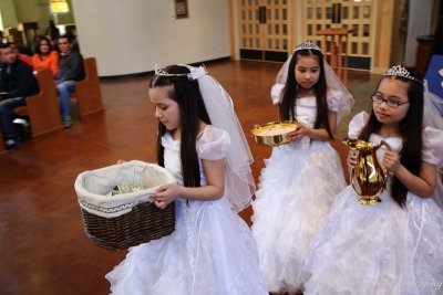 OLG-FirstCommunion_1730_18Apr2015_0249_0525 [800x600 wmg12].JPG