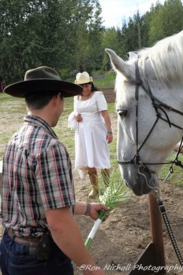 Carmen_David_Wedding_AK_HorseAdventures_23Aug2015_0193 [800x600 wmg12].JPG