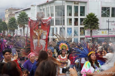 Basilica_Dancerando_Azteca_08nov2015_0991 [800x600 wmg12].JPG