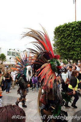 Basilica_Dancerando_Azteca_08nov2015_1097 [800x600 wmg12].JPG