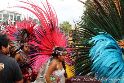 Basilica_Dancerando_Azteca_08nov2015_1123 [800x600 wmg12].JPG