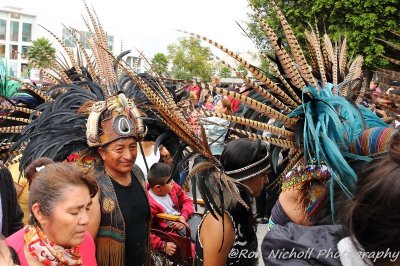 Basilica_Dancerando_Azteca_08nov2015_1149 [800x600 wmg12].JPG